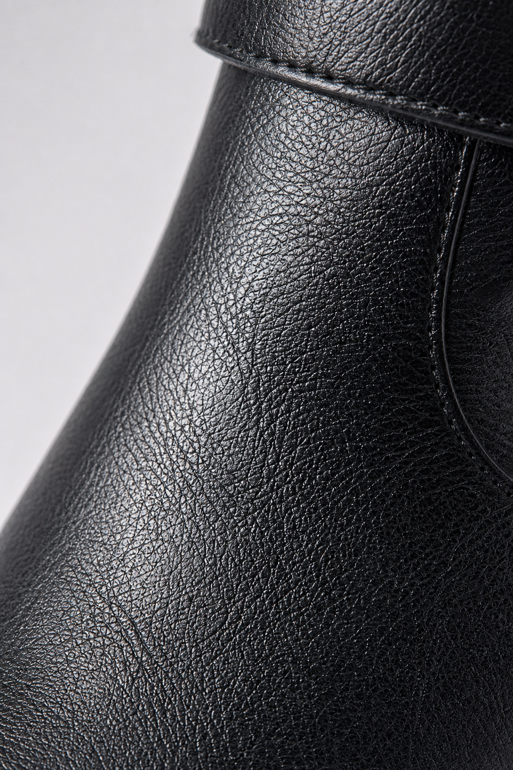 Bottes Noires Plissées à Brides Cloutées et Talon Bloc – Image 6