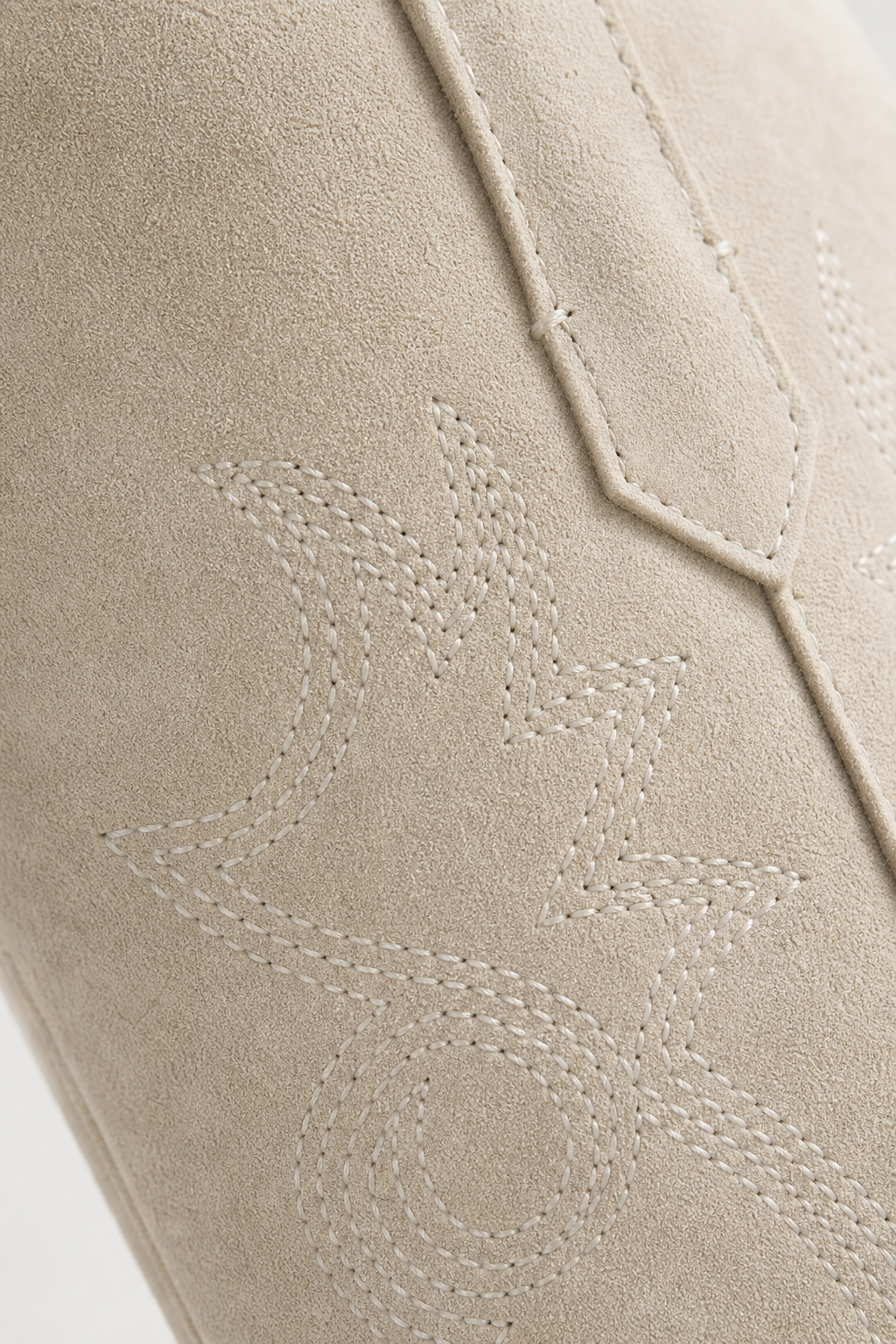 Bottes Santiags en Effet Daim Écrues à Broderies Western – Image 7