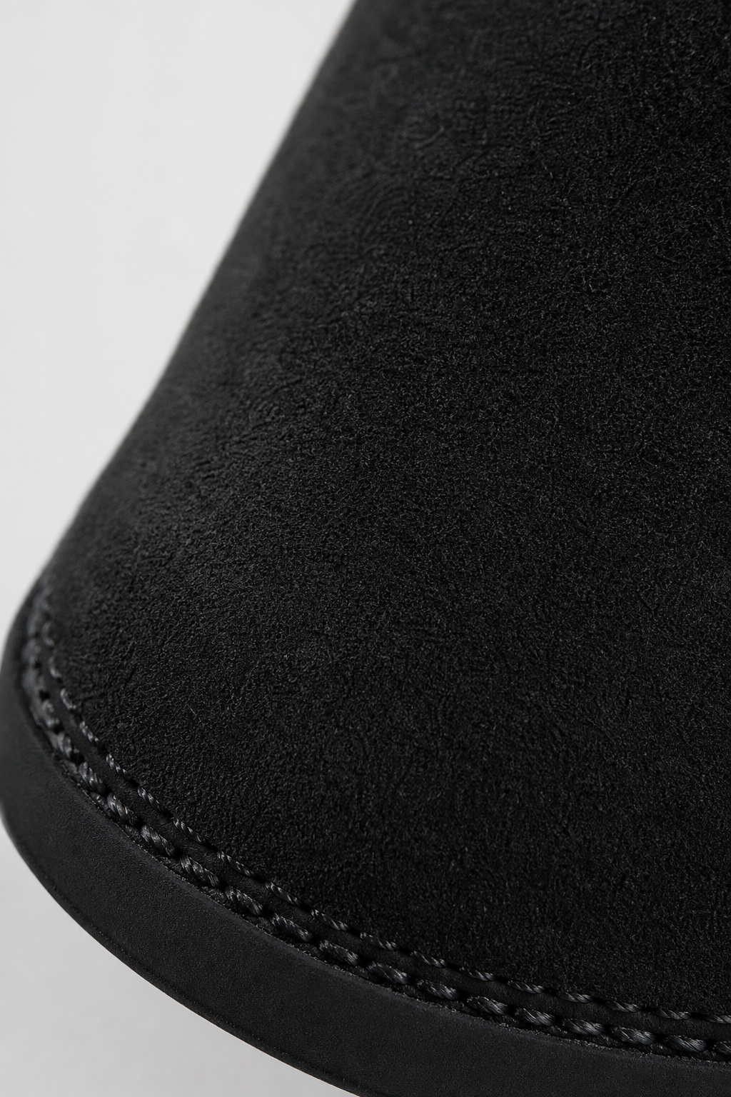 Bottines en Daim Noir à Bride Harnais et Anneau – Image 6