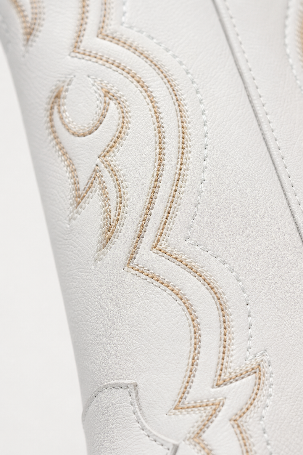 Bottes Santiags Blanches en Similicuir à Broderies Dorées – Image 6