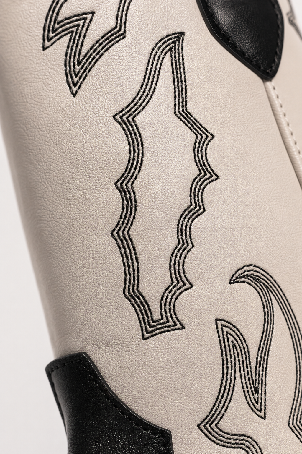 Bottes Santiags Bicolores Écru et Noir à Motifs Brodés – Image 6