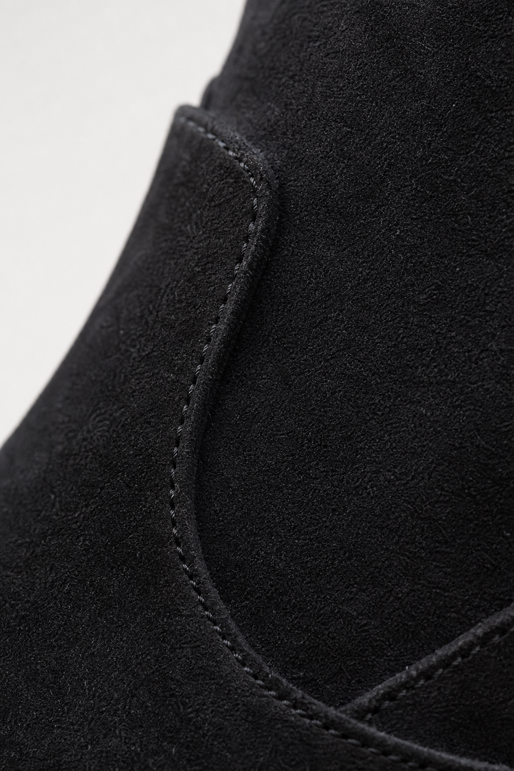 Bottes Cuissardes Noires en Effet Daim Plissées à Talon Bloc – Image 6